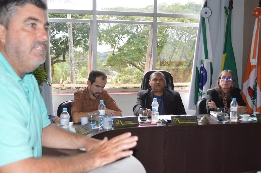 CINCO PROJETOS DE LEIS E TRÊS OFÍCIOS FORAM APRESENTADOS NA C MARA MUNICIPAL NA ÚLTIMA SESSÃO