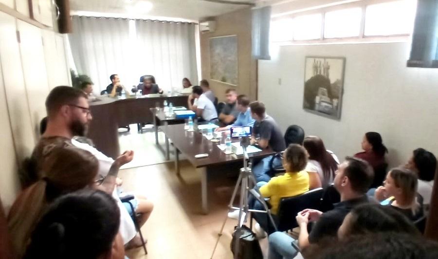 COM PRESENÇA DE SERVIDORES DA SAÚDE CÂMARA MUNICIPAL REALIZOU A 39ª SESSÃO LEGISLATIVA